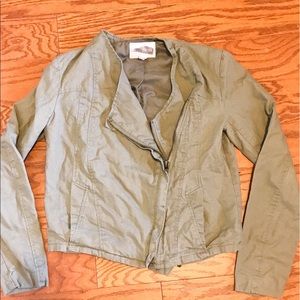 🦋 Forever 21 Army Green Asymmetrical Jacket